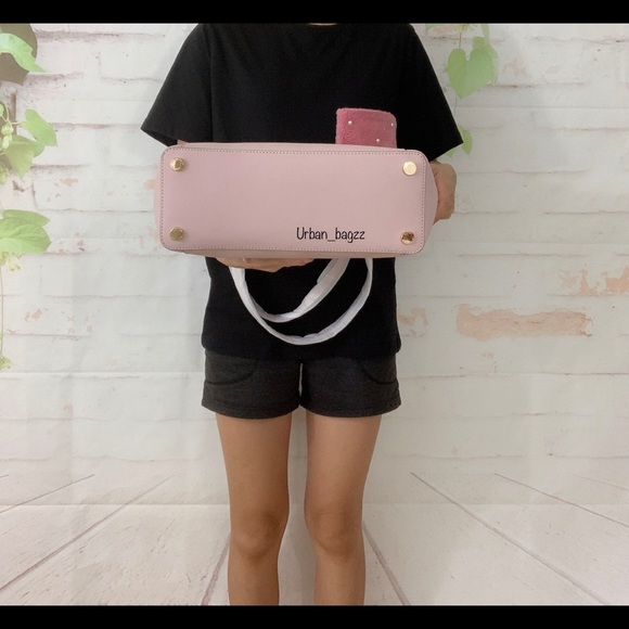 Michael Kors Ciara Large Top Zip Tote and Wallet - Picture 5 of 16